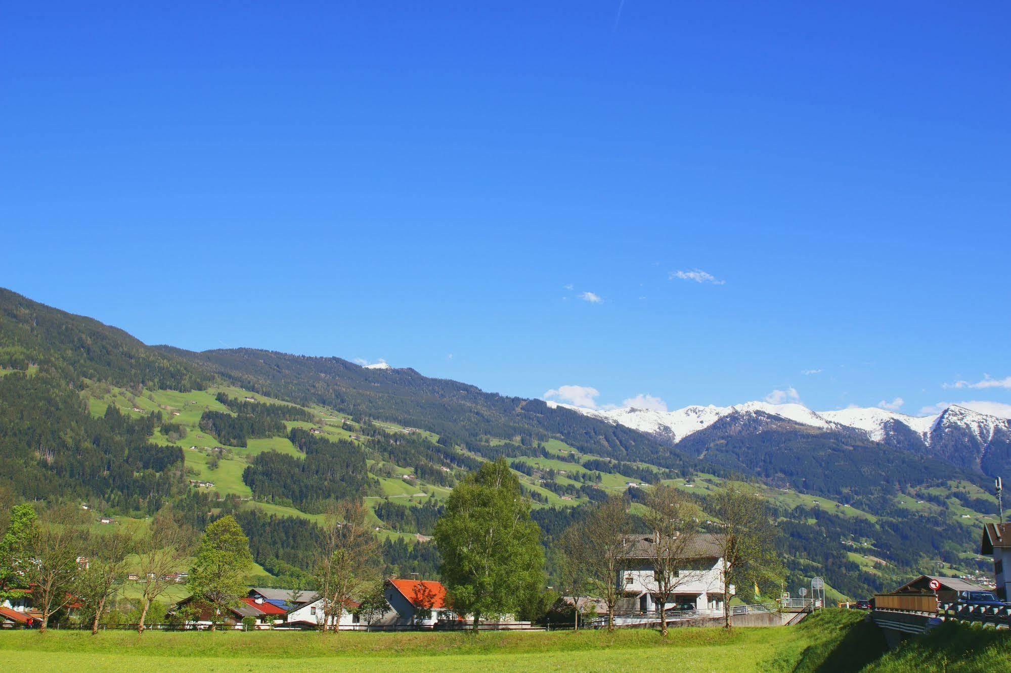 שליטרס Zum Senner Suites Zillertal (Adults Only) מראה חיצוני תמונה